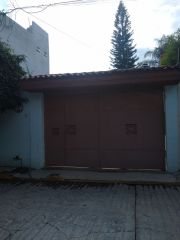 Casa en Lazaro Cardenas, Jiutepec.