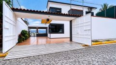 House en Burgos, Temixco.